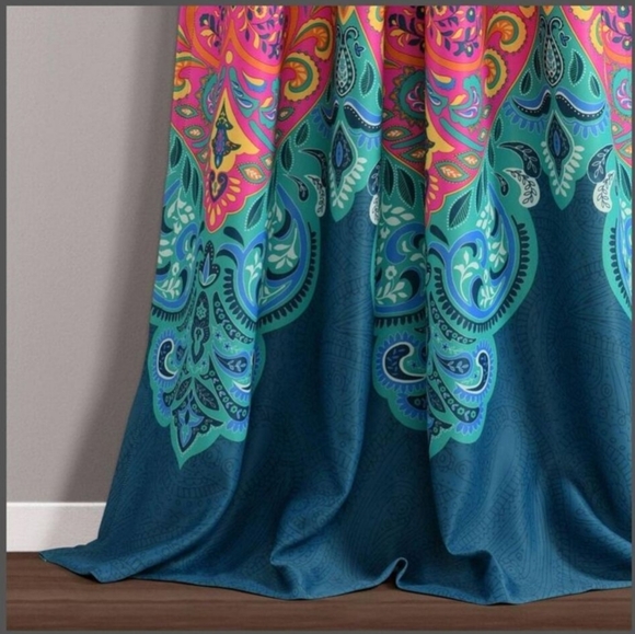 *Lush Decor - Set of 2 52"x95" Boho Chic Light Filtering Window Multi-Col… - Picture 5 of 7